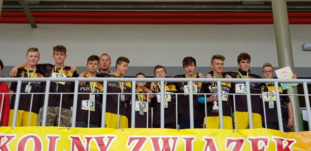 SZSLUB 72
